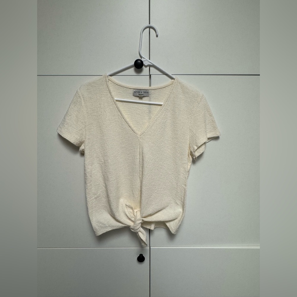 Madewell Cream V-Neck Tie-Front Top. EUC. Size M.